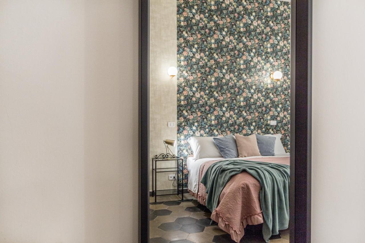 Appartamento Flora Metro Vittorio โรม ภายนอก รูปภาพ