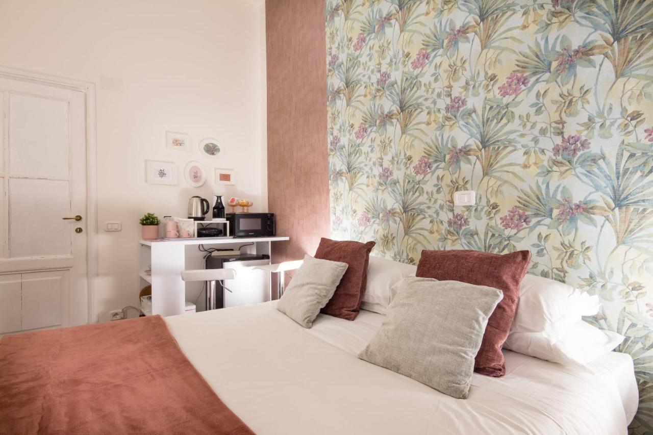 Appartamento Flora Metro Vittorio โรม ภายนอก รูปภาพ
